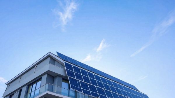 Les 5 raisons de choisir des panneaux photovoltaïques en 2026